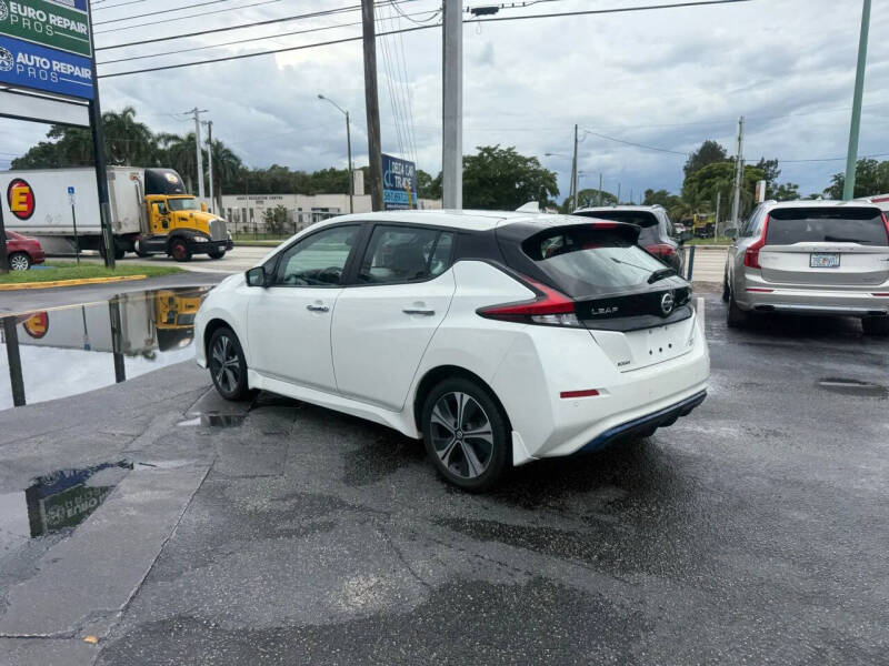 2022 Nissan LEAF SV PLUS
