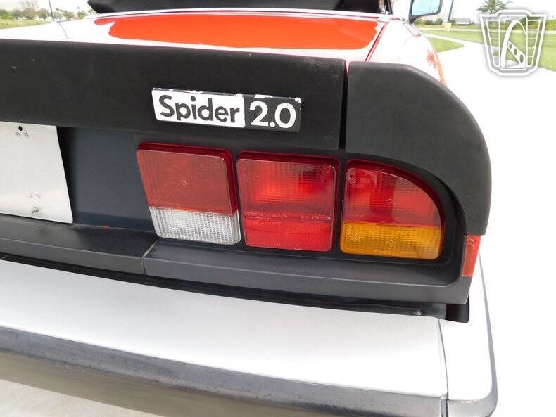 1984 Alfa Romeo Spider Veloce