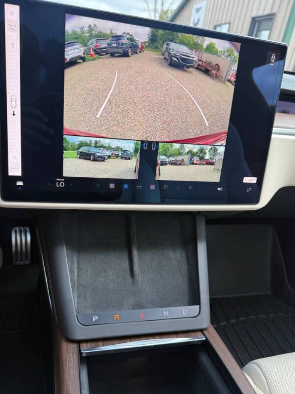 2023 Tesla Model S Standard Range