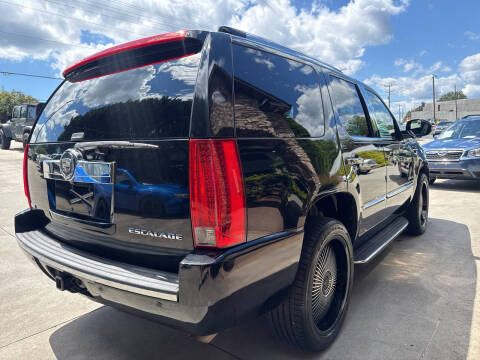 2012 Cadillac Escalade Luxury
