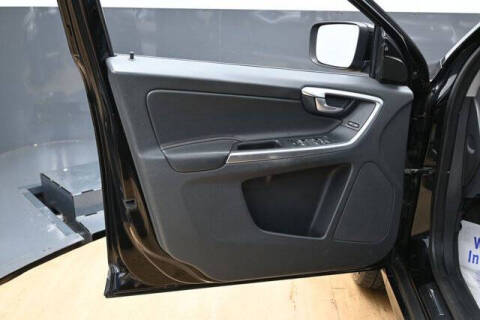 2017 Volvo XC60 T6 Dynamic