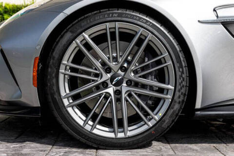 2026 Aston Martin Vantage Roadster