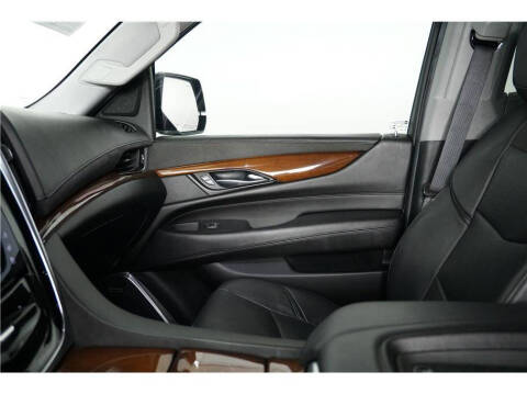 2020 Cadillac Escalade ESV Luxury