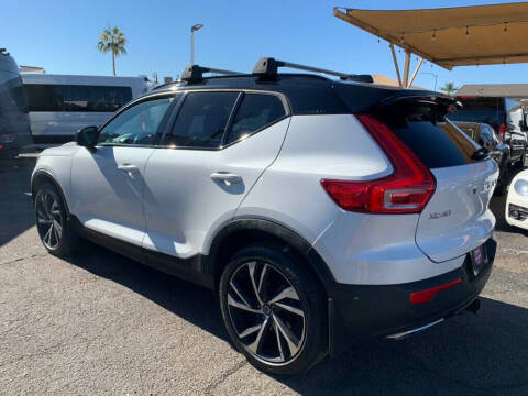 2019 Volvo XC40 T5 R-Design
