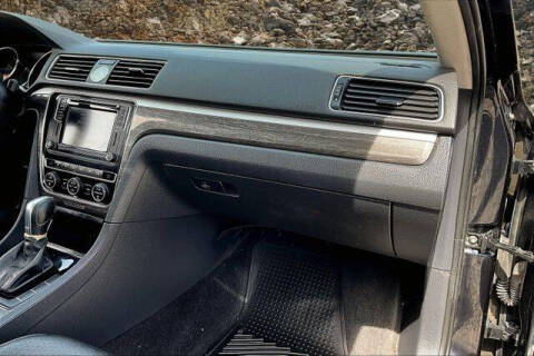 2017 Volkswagen Passat 1.8T SE