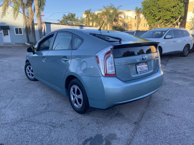 2014 Toyota Prius Three