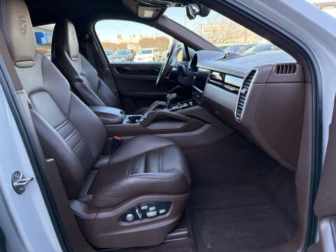 2021 Porsche Cayenne Coupe