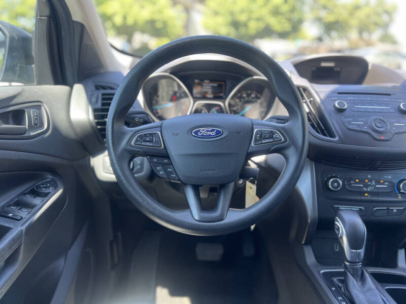 2017 Ford Escape S