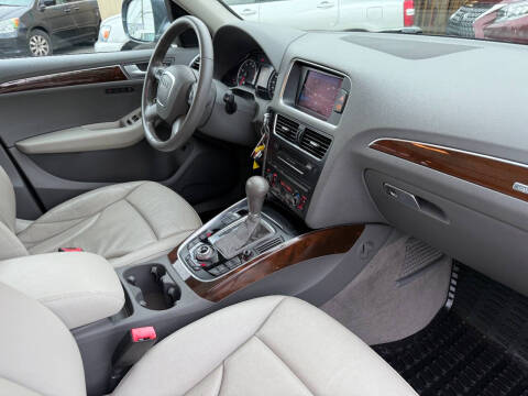 2012 Audi Q5 2.0T quattro Premium Plus