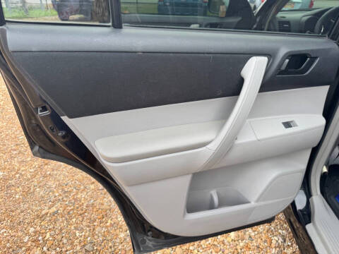 2011 Toyota Highlander SE