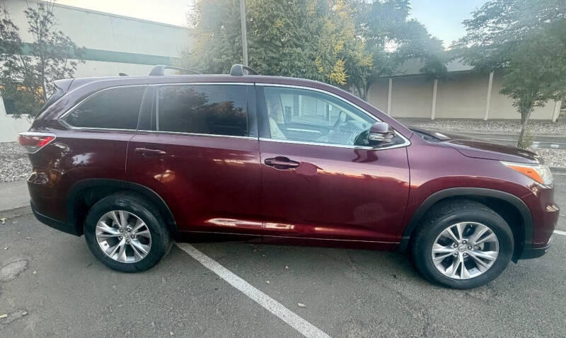 2014 Toyota Highlander LE Plus