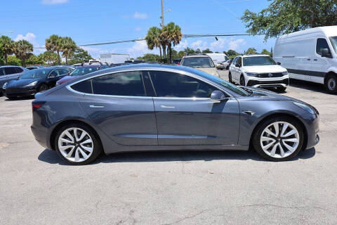 2020 Tesla Model 3 Long Range