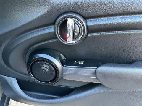 2016 MINI Hardtop 4 Door Cooper