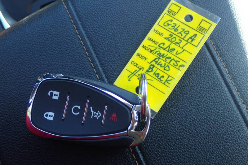 2021 Chevrolet Traverse LT Leather