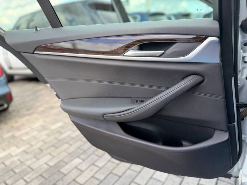 2020 BMW 5 Series 530i