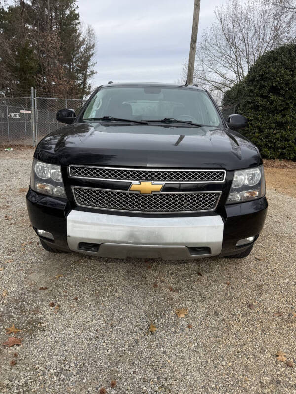 2012 Chevrolet Avalanche LT's photo