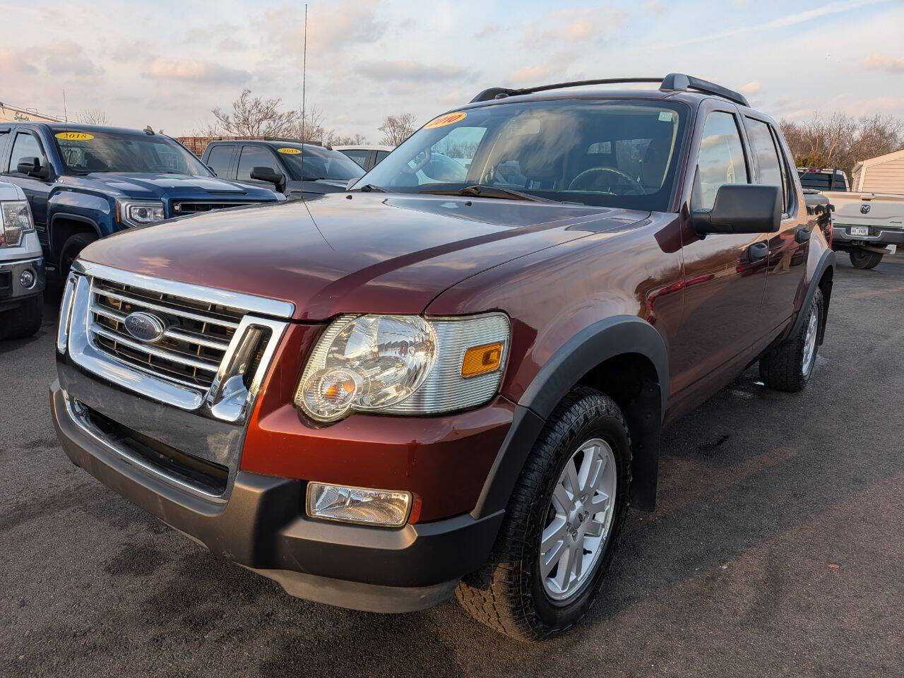 2010 Ford Explorer Sport Trac XLT 4x4 4dr Crew Cab's photo
