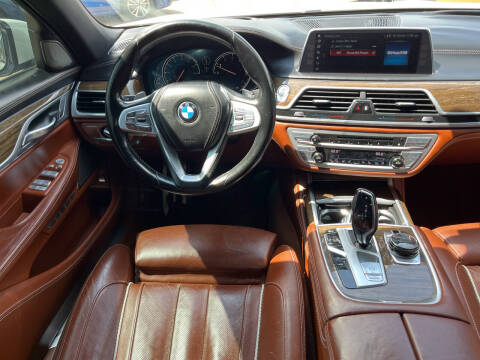 2018 BMW 7 Series 740i