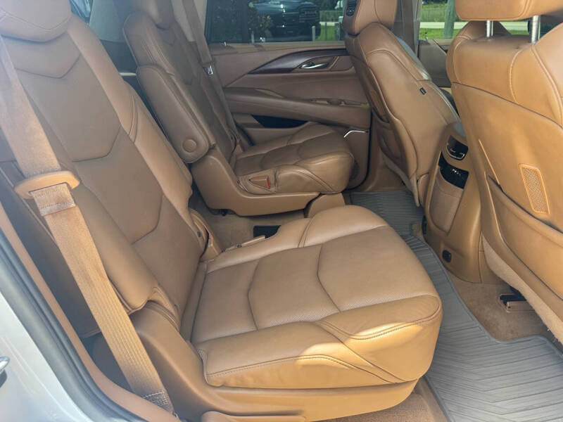 2016 Cadillac Escalade Platinum