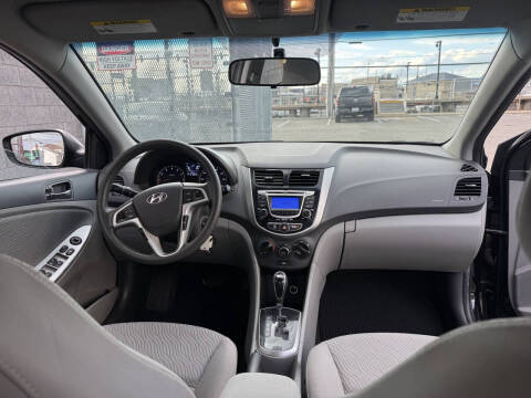 2013 Hyundai Accent GLS