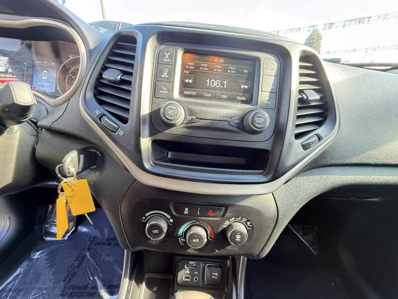 2016 Jeep Cherokee Sport