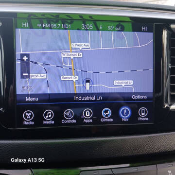 2017 Chrysler Pacifica Touring-L