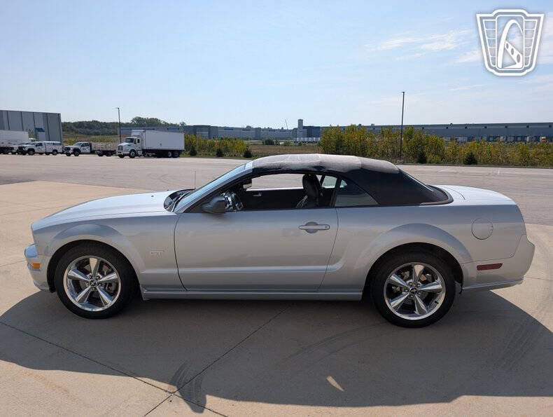 2005 Ford Mustang