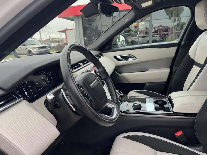 2019 Land Rover Range Rover Velar P250 R-Dynamic SE