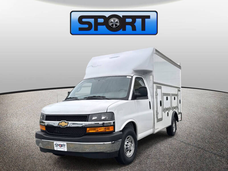 2025 Chevrolet Express 3500