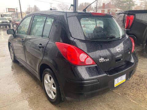 2008 Nissan Versa 1.8 SL