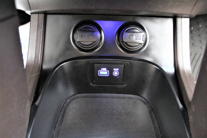 2018 Hyundai Santa Fe SE