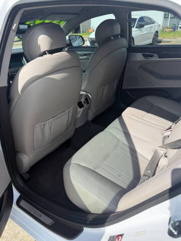 2016 Hyundai Genesis