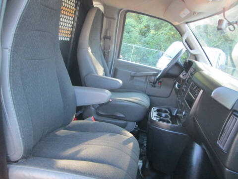 2023 GMC Savana 2500