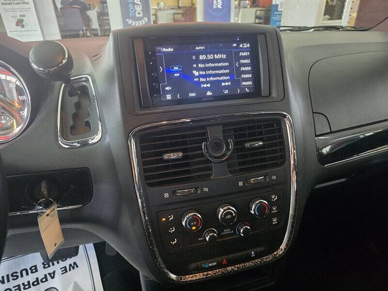 2017 Dodge Grand Caravan SE