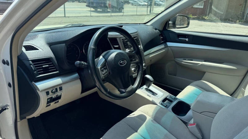 2013 Subaru Outback 2.5i Premium