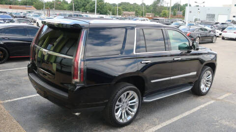 2018 Cadillac Escalade Luxury