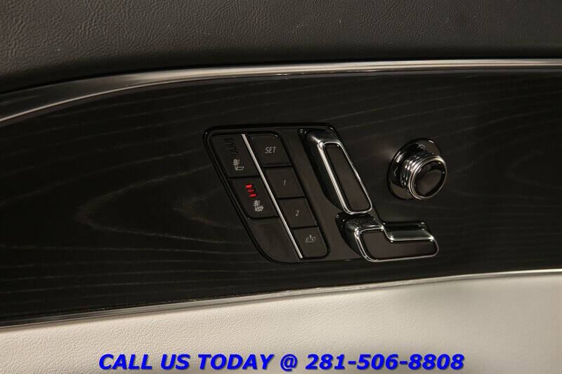 2024 Cadillac LYRIQ Sport 1