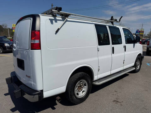 2017 GMC Savana 2500