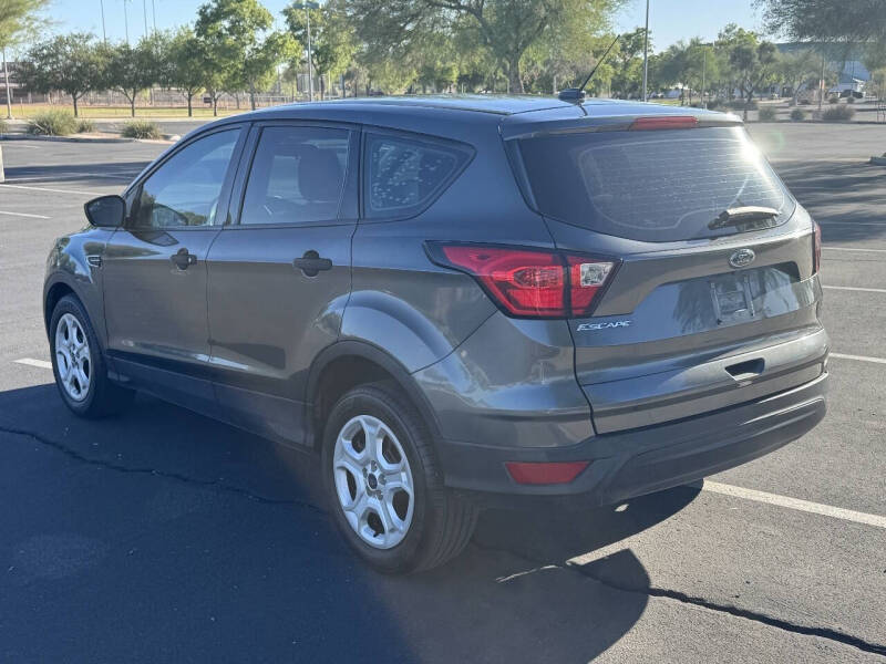 2019 Ford Escape S