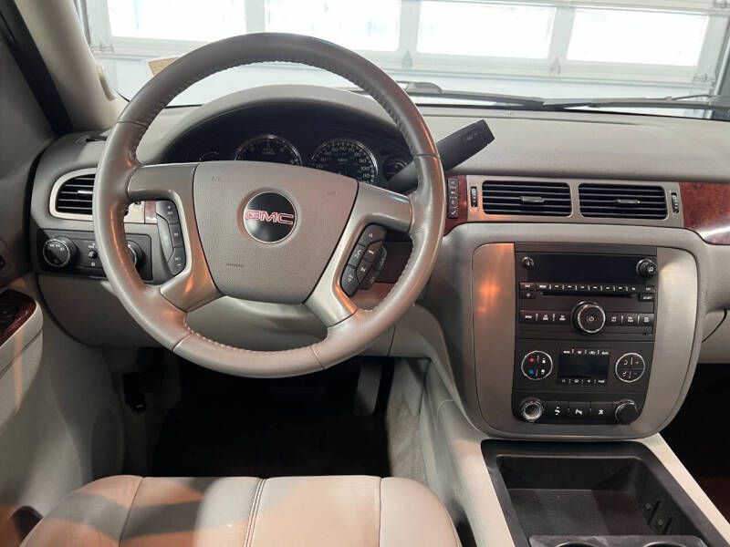 2011 GMC Yukon SLT