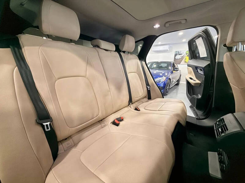 2017 Jaguar F-PACE 35t Premium