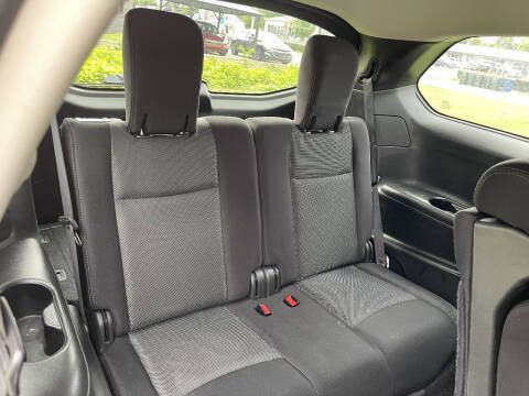 2017 Nissan Pathfinder S