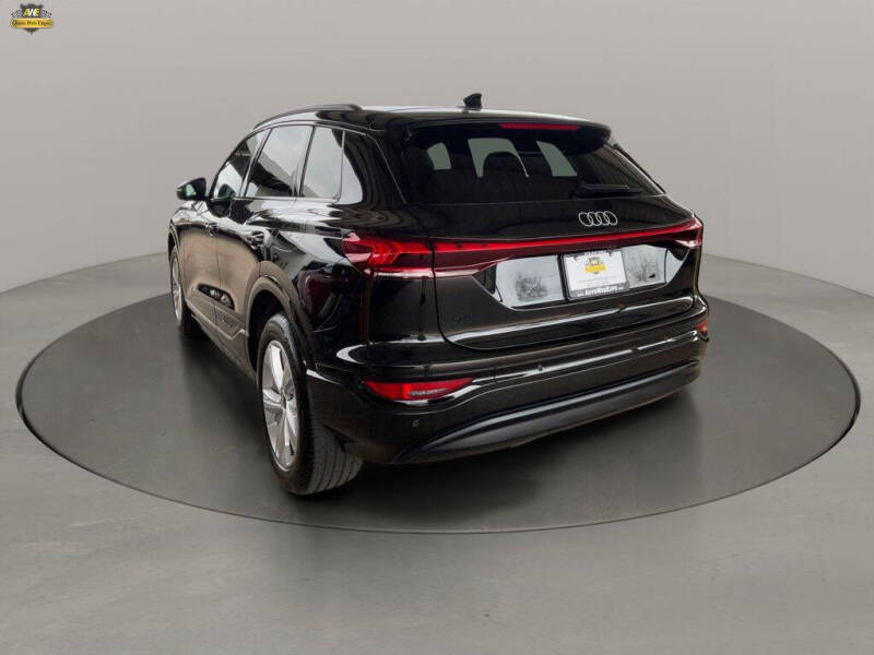 2025 Audi Q6 e-tron Premium