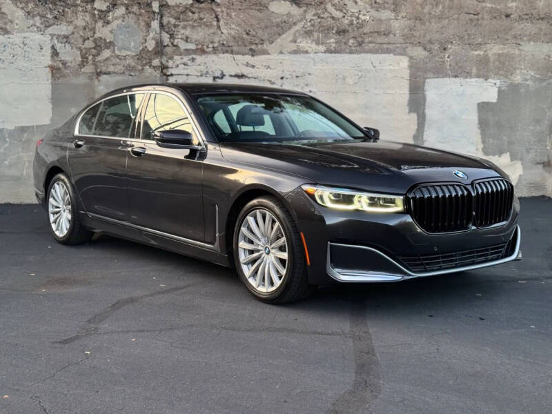 2022 BMW 7 Series 740i