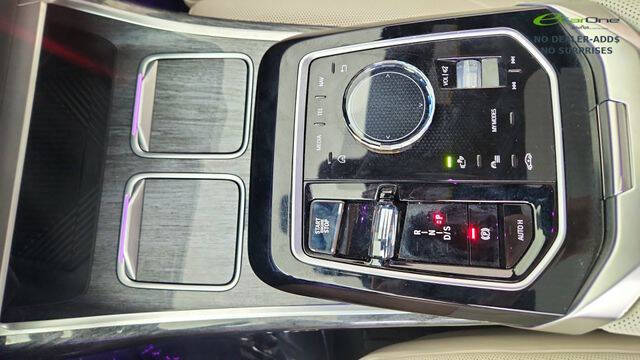 2023 BMW 7 Series 740i