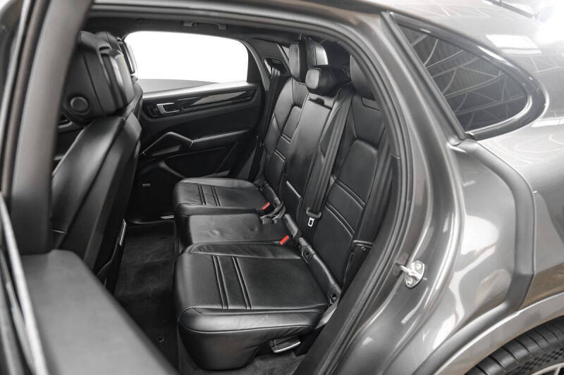 2021 Porsche Cayenne Coupe