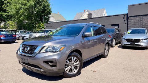 2017 Nissan Pathfinder S