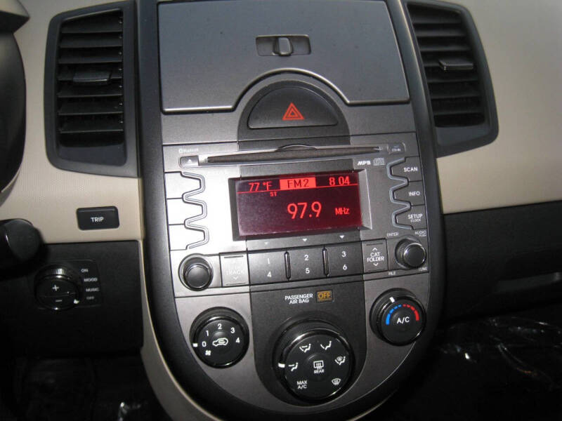 2010 Kia Soul +