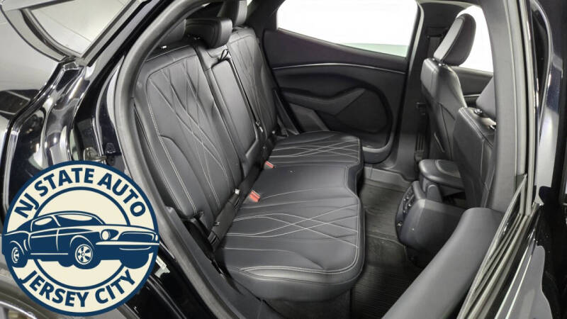 2021 Ford Mustang Mach-E Select