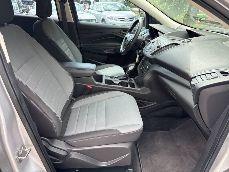 2019 Ford Escape S